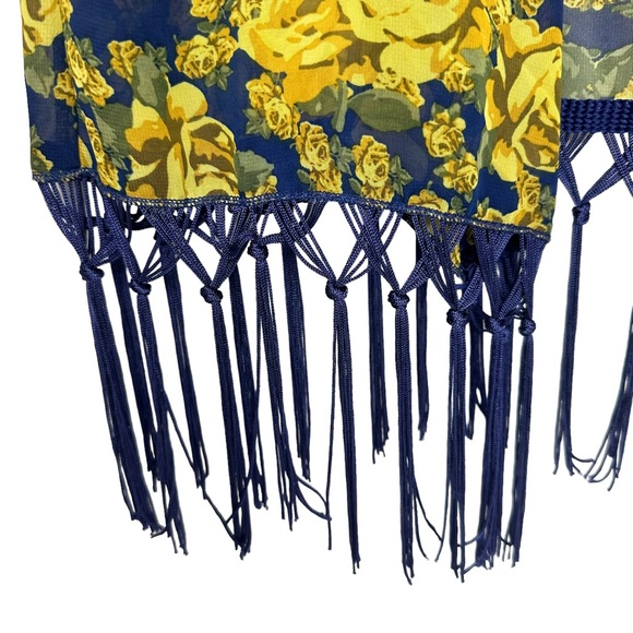 NWT LuLaRoe Printed Fringe Monroe Kimono small - Picture 4 of 6